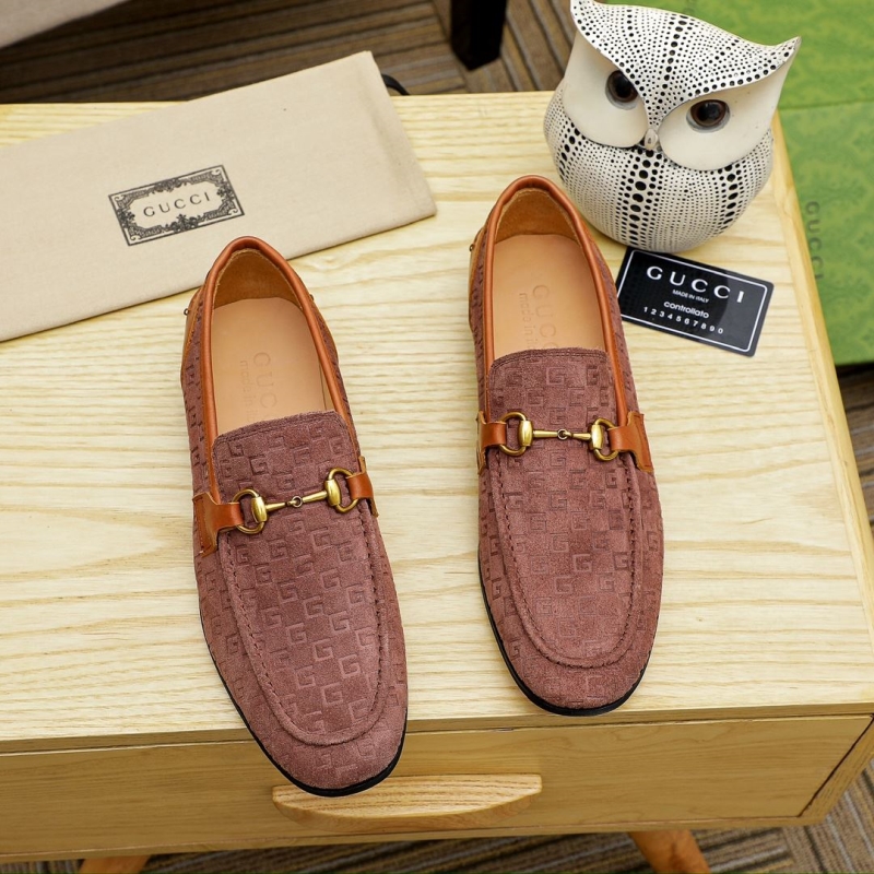 G*u*i leather shoes